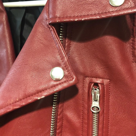 Leather red jacket - Picture 3 of 6